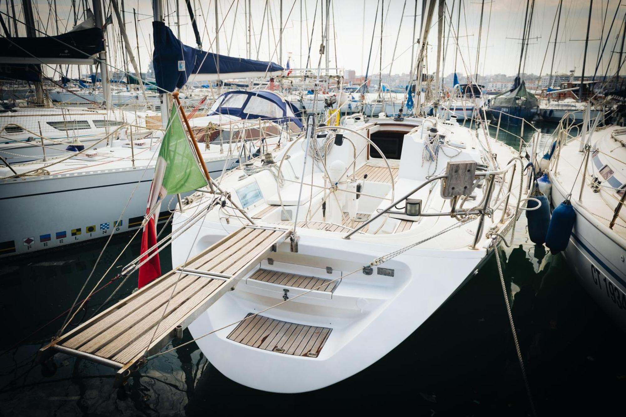 Sleep In Boat Hotel Catania Luaran gambar